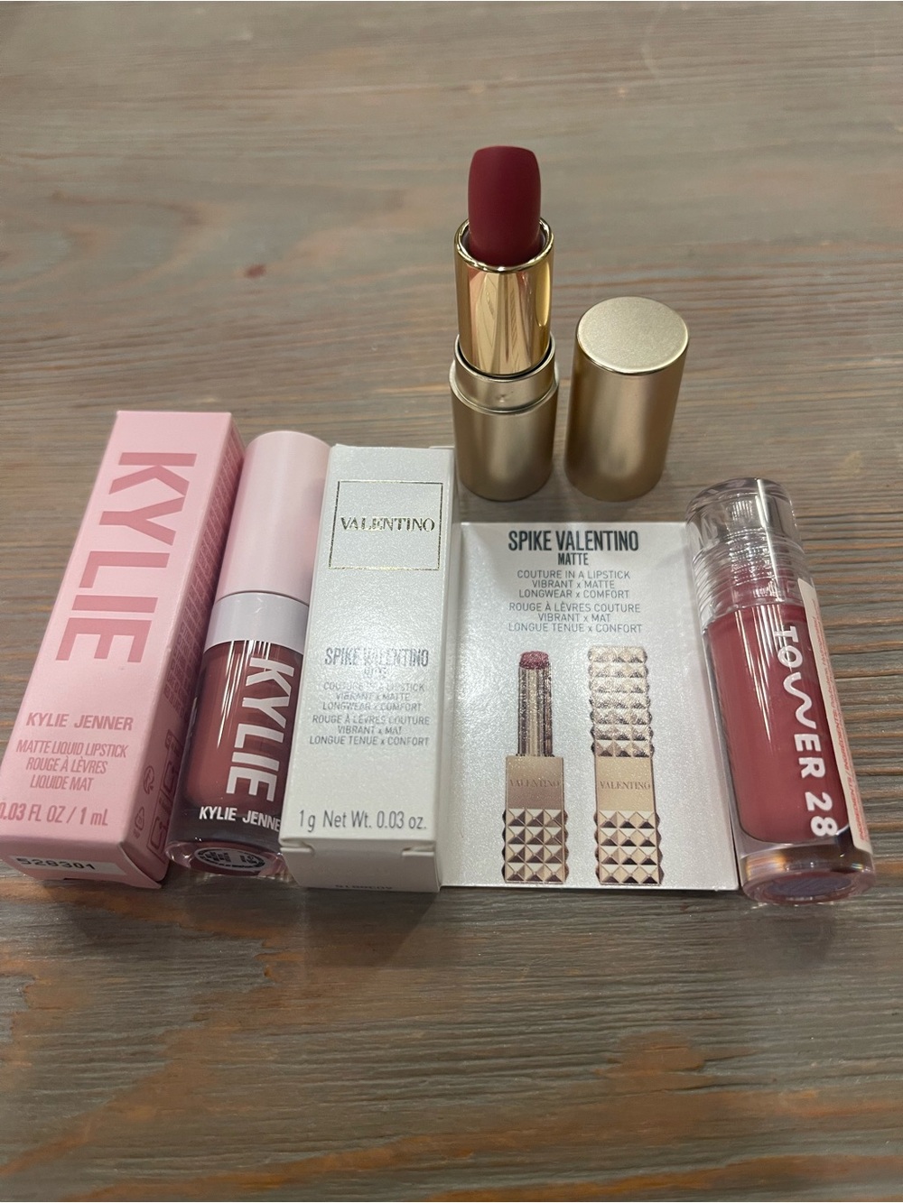 Spike Valentino Matte Lipstick 100R Tower28 Pistachio Kylie Matte Lipstick 808